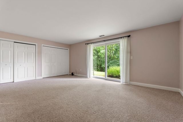 24 N Stone Mill Dr 1112, Dedham, MA 02026