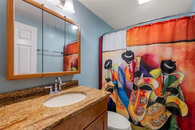24 N Stone Mill Dr 1112, Dedham, MA 02026