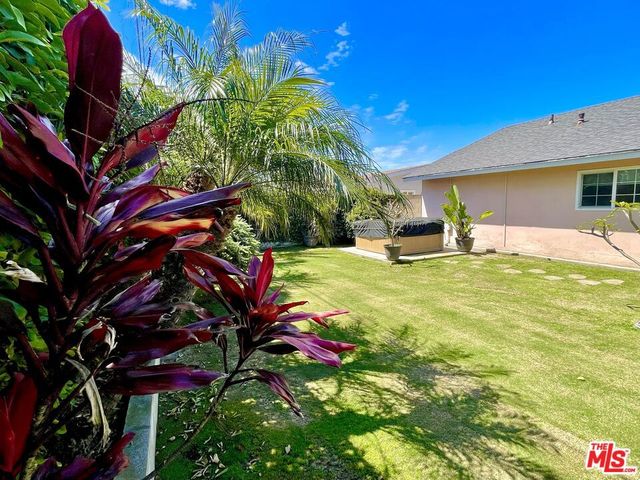 16622 Tiber Lane, Huntington Beach, CA 92647