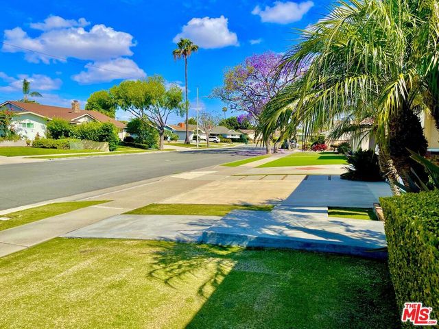 16622 Tiber Lane, Huntington Beach, CA 92647