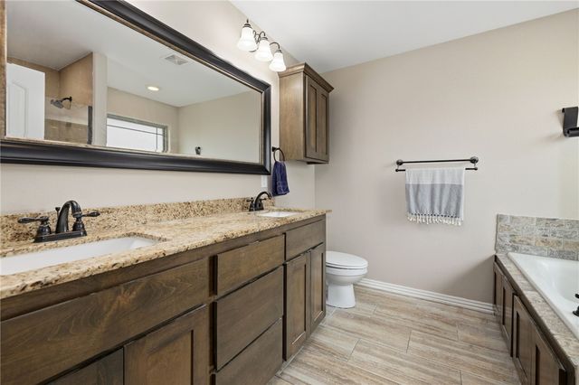 707 Sedgwick Drive, Prairie Grove, AR 72753