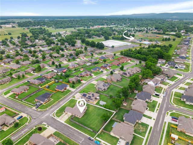 707 Sedgwick Drive, Prairie Grove, AR 72753