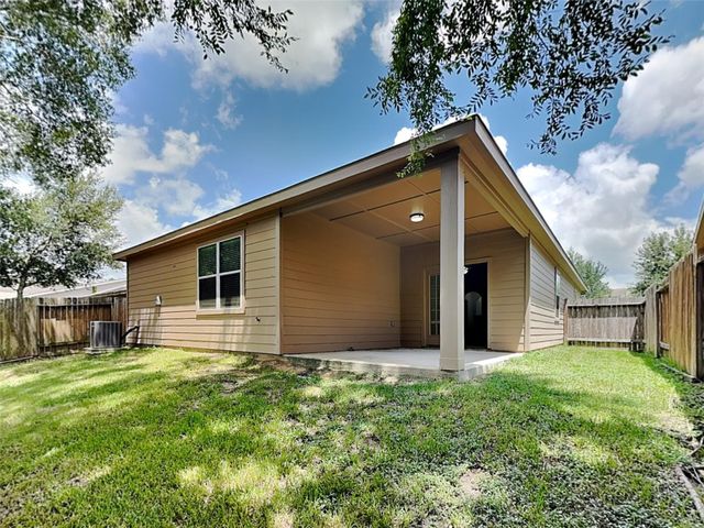 2037 Vanamen Court, Conroe, TX 77304