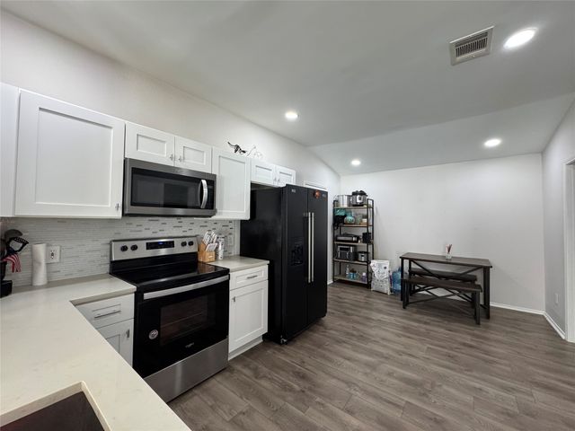 4372 Onyx Drive, Carrollton, TX 75010