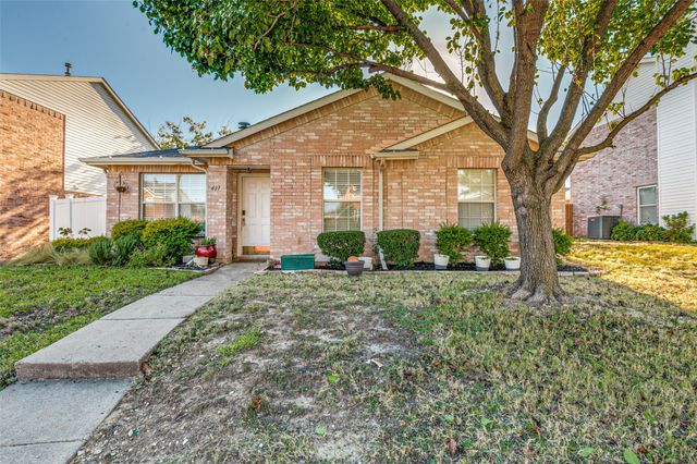 4372 Onyx Drive, Carrollton, TX 75010