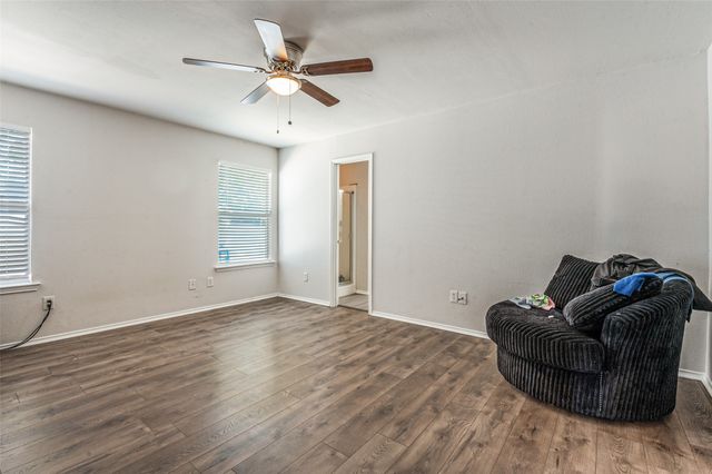 4372 Onyx Drive, Carrollton, TX 75010