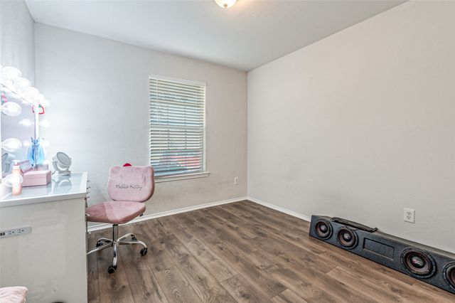 4372 Onyx Drive, Carrollton, TX 75010