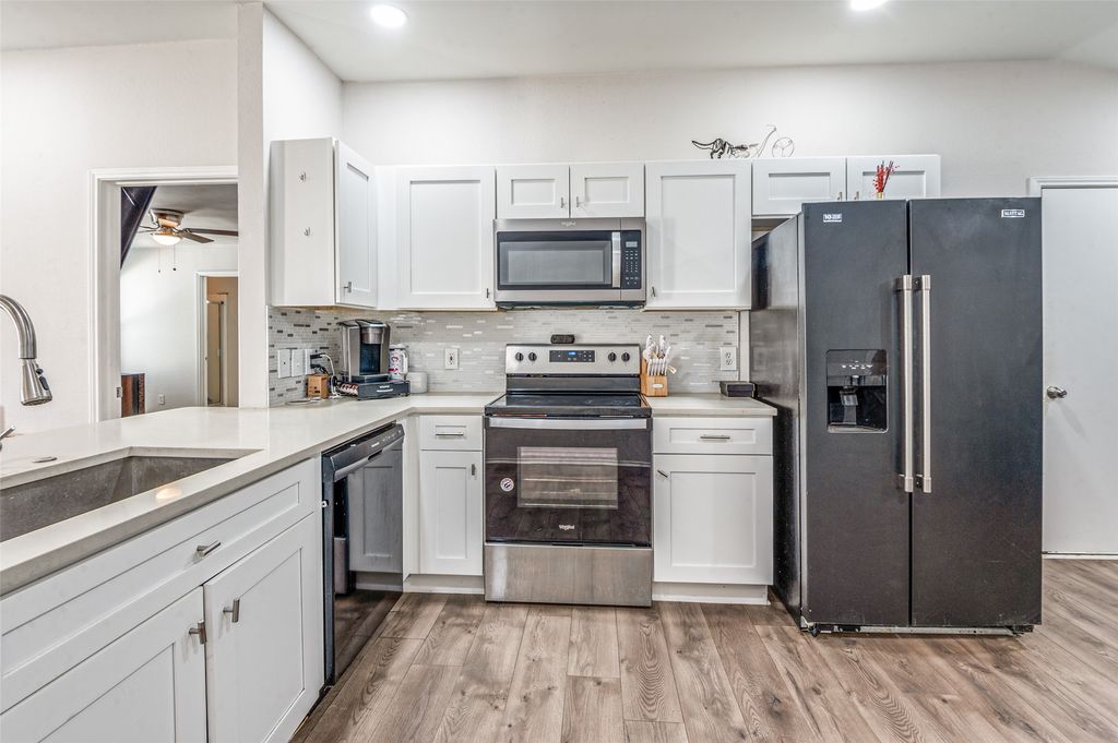 4372 Onyx Drive, Carrollton, TX 75010