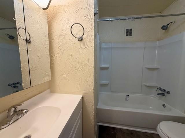 917 N 70th Street, Kansas City, KS 66112