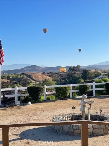 39597 Calle Escalona, Temecula, CA 92592