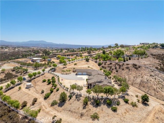 39597 Calle Escalona, Temecula, CA 92592