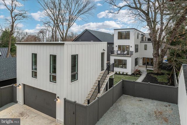 3709 BRANDYWINE ST NW, Washington, DC 20016