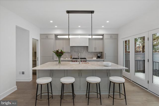 3709 BRANDYWINE ST NW, Washington, DC 20016