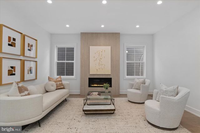 3709 BRANDYWINE ST NW, Washington, DC 20016