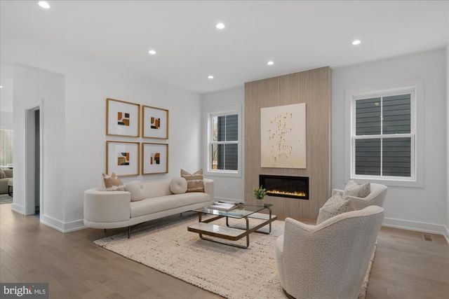 3709 BRANDYWINE ST NW, Washington, DC 20016