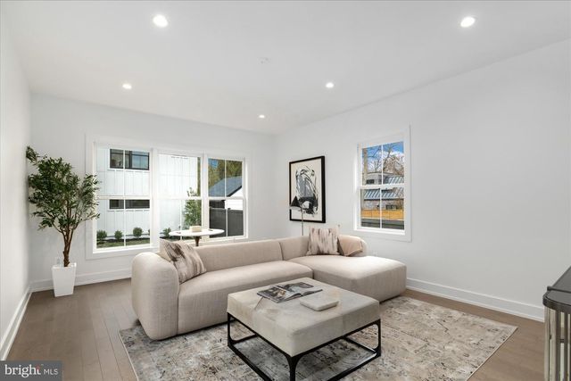 3709 BRANDYWINE ST NW, Washington, DC 20016