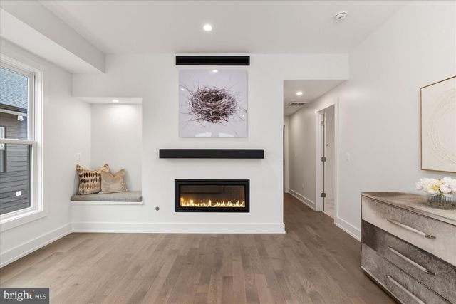 3709 BRANDYWINE ST NW, Washington, DC 20016