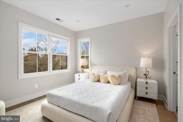 3709 BRANDYWINE ST NW, Washington, DC 20016