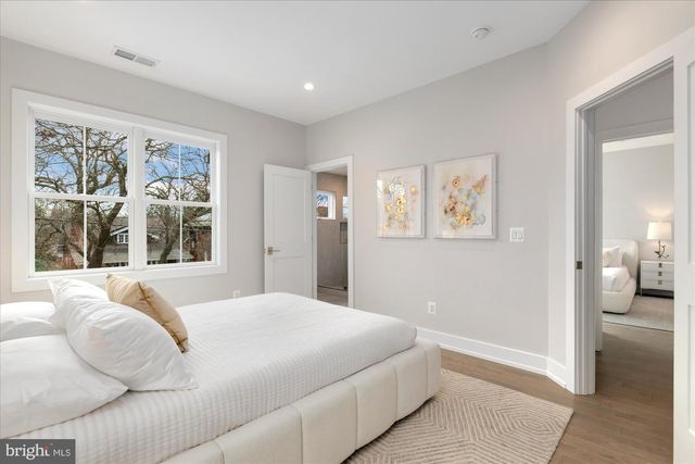 3709 BRANDYWINE ST NW, Washington, DC 20016