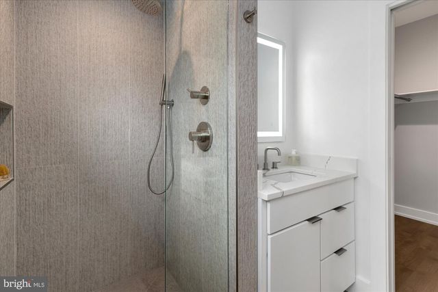 3709 BRANDYWINE ST NW, Washington, DC 20016