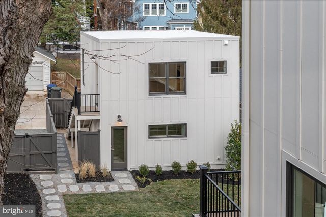 3709 BRANDYWINE ST NW, Washington, DC 20016