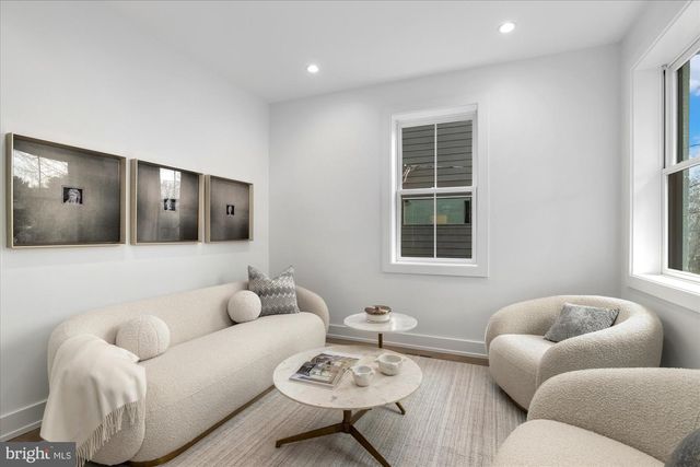 3709 BRANDYWINE ST NW, Washington, DC 20016