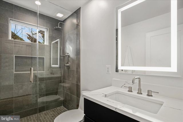 3709 BRANDYWINE ST NW, Washington, DC 20016