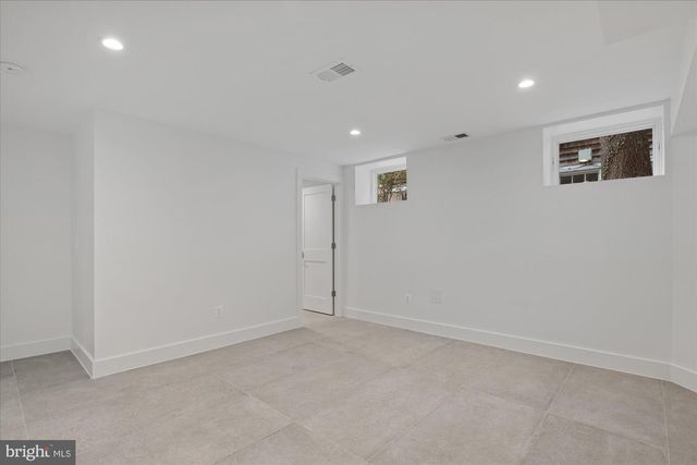 3709 BRANDYWINE ST NW, Washington, DC 20016