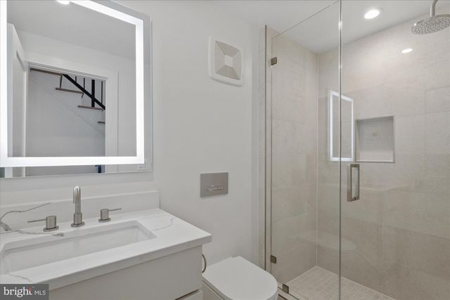 3709 BRANDYWINE ST NW, Washington, DC 20016