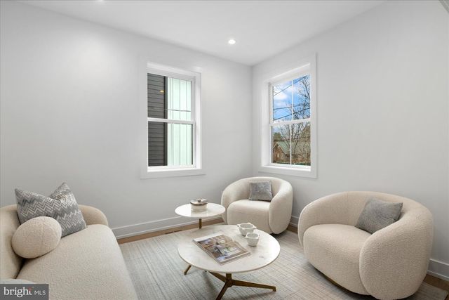 3709 BRANDYWINE ST NW, Washington, DC 20016