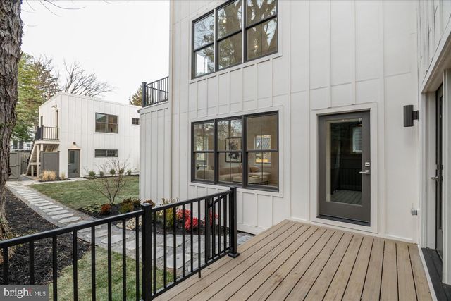 3709 BRANDYWINE ST NW, Washington, DC 20016