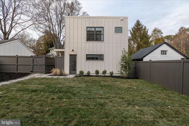 3709 BRANDYWINE ST NW, Washington, DC 20016