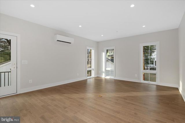 3709 BRANDYWINE ST NW, Washington, DC 20016