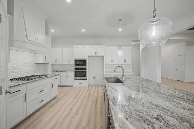 4056 Overlook Way, Weatherford, TX 76085