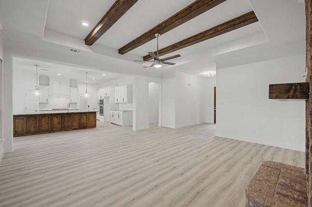 4056 Overlook Way, Weatherford, TX 76085