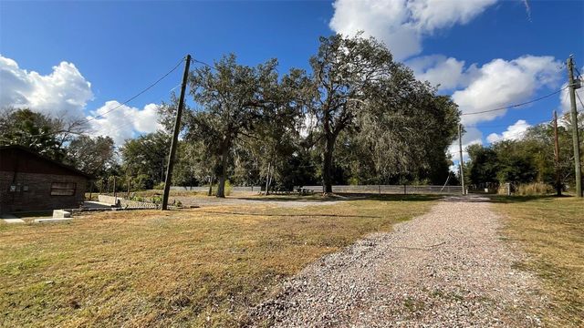 13216 CURLEY ROAD, Dade City, FL 33525