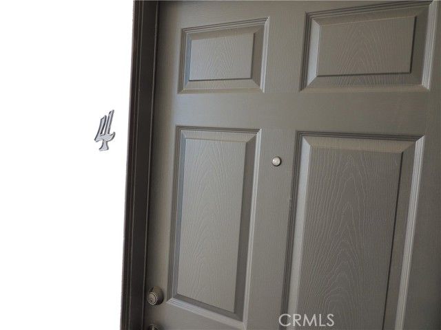 22735 Del Valle Street 4, Woodland Hills (los Angeles), CA 91364