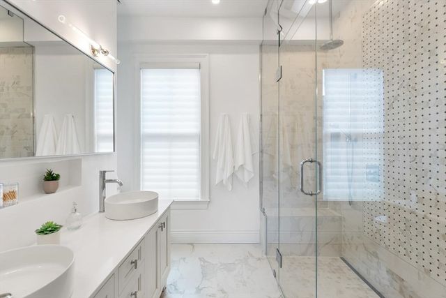 160 Norfolk St 1, Cambridge, MA 02139
