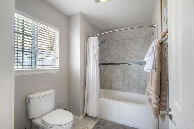975 Rose Arbor Drive, San Marcos, CA 92078