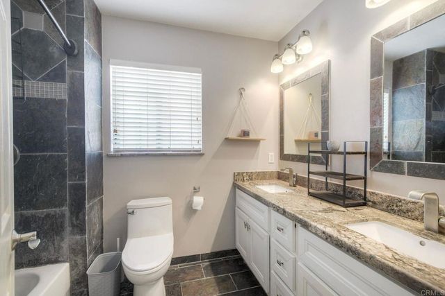 975 Rose Arbor Drive, San Marcos, CA 92078
