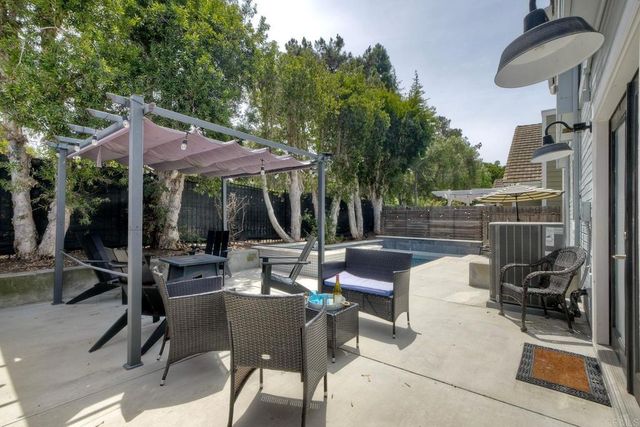 975 Rose Arbor Drive, San Marcos, CA 92078