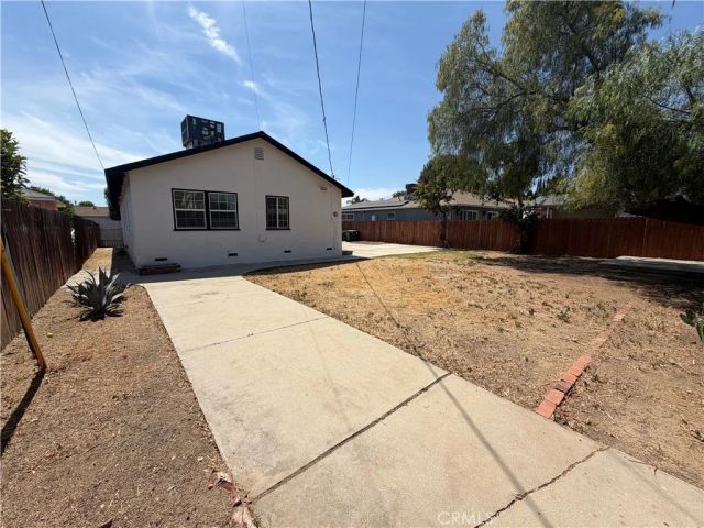 6944 Lurline Avenue, Winnetka, CA 91306