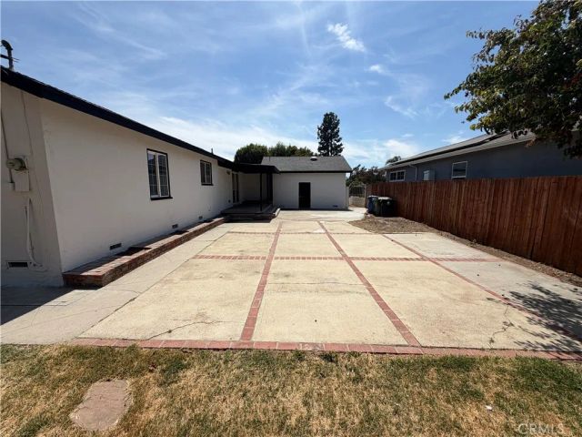 6944 Lurline Avenue, Winnetka, CA 91306