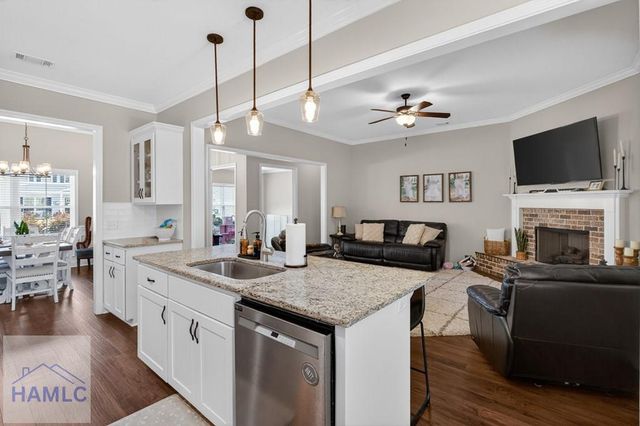64 Valley Court, Midway, GA 31320