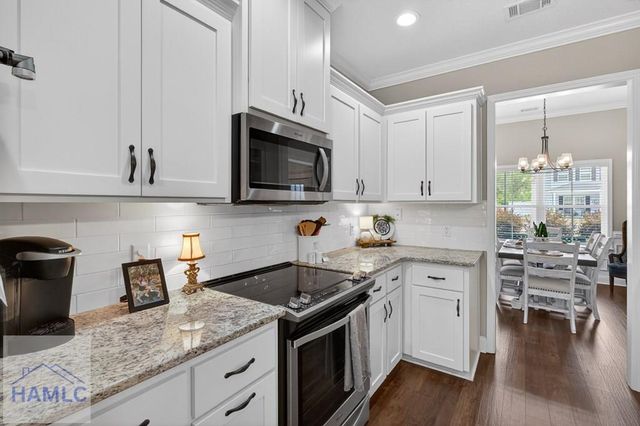 64 Valley Court, Midway, GA 31320