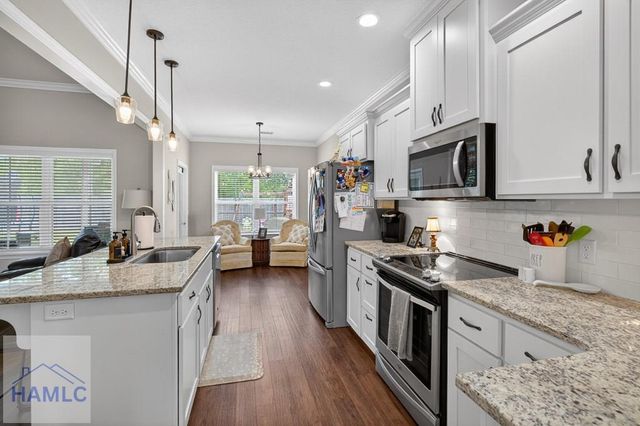64 Valley Court, Midway, GA 31320