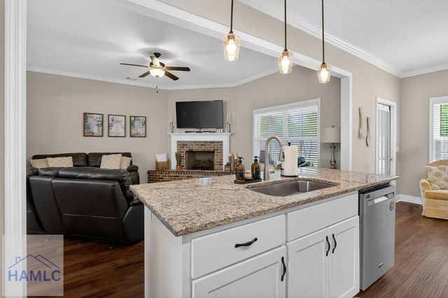64 Valley Court, Midway, GA 31320