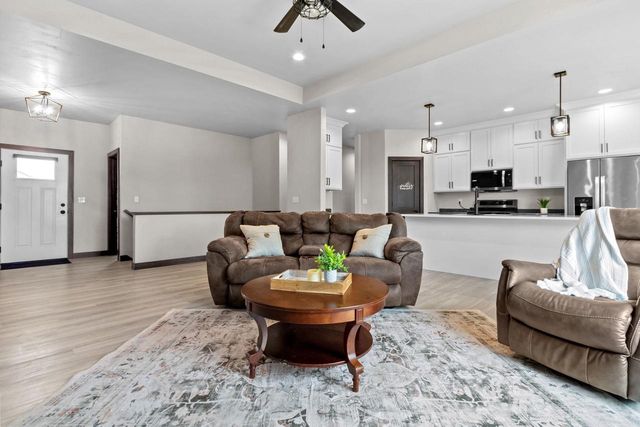 4770 N VINCENT DRIVE, Grand Chute, WI 54913