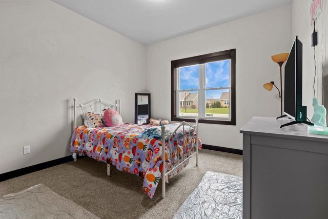 4770 N VINCENT DRIVE, Grand Chute, WI 54913