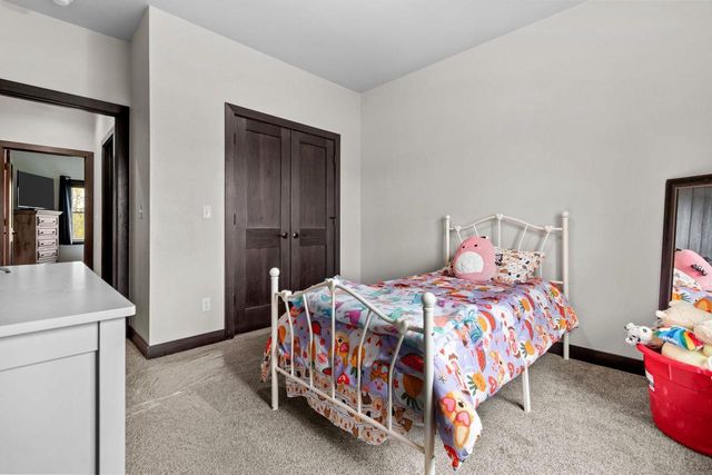 4770 N VINCENT DRIVE, Grand Chute, WI 54913